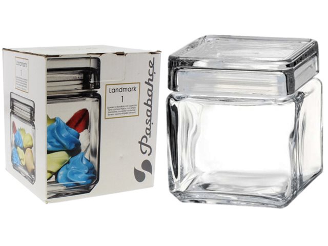 Landmark Glass Jar with lid, 750cc.